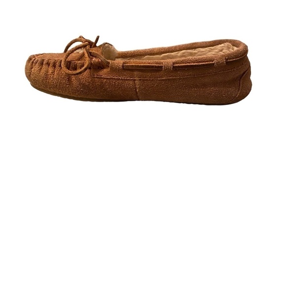 Minnitonka Women’s Leather Moccasins - Picture 4 of 10